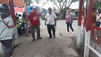Sedikit Rumbih, Samosir Tinjau Jalan Blok Keluarga VI Gang Simpang Rahmat