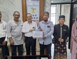 UPZ Bank Kalsel Berikan Bantuan Bagi Pengajar di TPQ Angkatan Muda Cahaya Islam