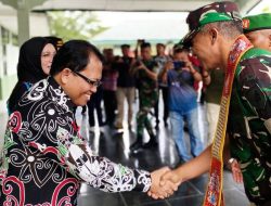 Erlin Hardi Sambut Kedatangan Danrem 102/PJG di Kapuas