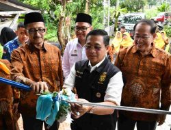 Resmikan Outlet Koperasi PWRI, Wali Kota : Upaya Tingkatkan Kesejahteraan Anggota
