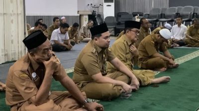 Pejabat & ASN Pemkab HST Rutin Ikuti Takmir Ramadan