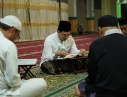 Jelang Akhir Ramadan, Bupati dan Pejabat HST Laksanakan Qiyamul Lail