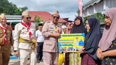 Paman Birin Bagikan Bantuan dan Santunan di Momen HUT Proklamasi ALRI