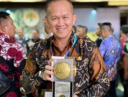 Kapuas Kembali Raih Piala Adipura