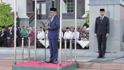 Lantang dan Penuh Penghayatan, Supian HK Bacakan Teks Pembukaan UUD 1945