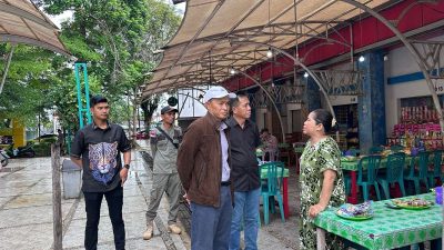 Tinjau Lapak Pedagang Taman Education Park Sepi, Sekda Tanbu Bakal Benahi