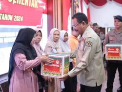 Sambut Hari Bhayangkara ke-78, Ketua DPRD Kalsel Hadiahkan 2 Paket Umrah