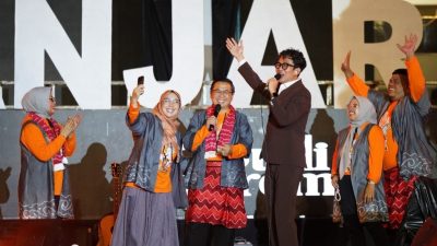 Menyongsong Pilkada 2024, KPU Banjarmasin Hadirkan Budi Doremi Hibur Warga