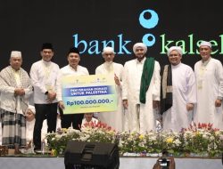 Bank Kalsel Kembali Serahkan Donasi Rp100 Juta Untuk Palestina