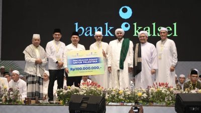 Bank Kalsel Kembali Serahkan Donasi Rp100 Juta Untuk Palestina