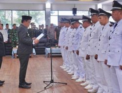 Kukuhkan 148 Kepala Desa, Abdul Hadi: Bekerja Lebih Keras, Cerdas dan Ikhlas