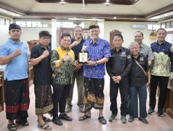 Gali Pariwisata, Sekretariat DPRD Kalsel Kunjungi Bali