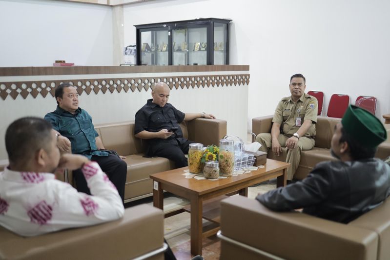 Rosehan NB, komisi III, DPRD,kalsel, pembangunan, infrastruktur,