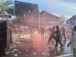 Ada Unras dan Ledakan Bom di Depan Balai Kota Banjarmasin, Ternyata Simulasi