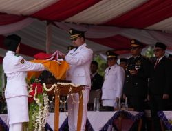 Pemkab HST Gelar Upacara HUT ke-79 RI di Taman Dwi Warna Barabai