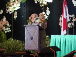 Hadiri Wisuda Ke-35 Program Diploma dan Sarjana Terapan, Gubernur Paman Birin Apresiasi Poltekkes Hasilkan Nakes Berkualitas