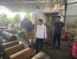 Calon Wali Kota Banjarmasin Arifin Noor Peduli Keberlangsungan Perajin Besi