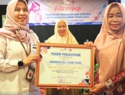 Tercepat Capai Target, Pemkab HST Raih Dua Penghargaan dari BKKBN Kalsel