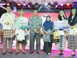 Tropi Atak Diang Batola 2024 Terpilih, Pj Bupati Serahkan