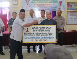 Tunjang Kesejahteraan Nelayan, Pemkab Batola Serahkan Bantuan Mesin Kapal