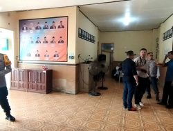 Tim Paslon Rizal-Rosyadi Sampaikan Materi Laporan Dugaan Pelanggaran UU Pilkada ke Bawaslu HST