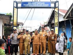 Kado Akhir 2024, Proklim Asri Berseri dan Fasilitas Ibadah Hadir di Pelambuan