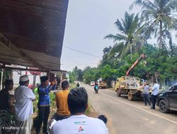 Pastikan Pemasangan Lampu PJU dengan Baik, Kadishub Balangan Bersama Jajaran Lakukan Monitoring