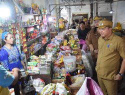 Wakil Bupati Dodo Tinjau Pasar Kapuas, Cek Langsung Ketersediaan Bahan Pokok