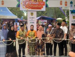 Bupati HST Resmikan Pasar Ramadan 2025