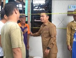 Serahkan Bantuan Kebakaran, Wali Kota Banjarmasin Himbau Warga Lebih Waspada