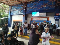 Dipadati Pemudik, Perjalanan Laut Melalui Pelabuhan Trisakti Banjarmasin Alternatif