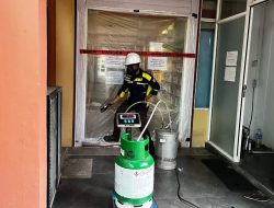 Jaga Koleksi Bahan Pustaka, Momen Libur Idulfitri Perpustakaan Palnam Lakukan Fumigasi