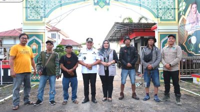 Tempuh 32 Km, Empat Orang Warga Jalan Kaki menuju Puruk Cahu