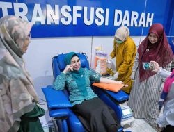 Tekan Angka Kematian Ibu dan Bayi, Mama Deden Ajak Pengurus PKK HST Donorkan Darah