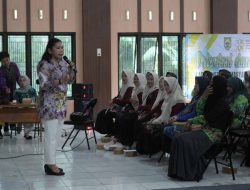 DP3A P2KB PMD Lakukan Orientasi dan Pembinaan Kader IMP di Kecamatan Lampihong