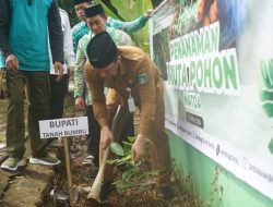 Bupati Andi Rudi Latif Dukung Penuh Gerakan Penanaman 1 Juta Pohon Oleh Kemenag RI