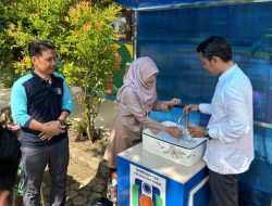 Wali Kota Banjarmasin Serahkan Kran Air Siap Minum PAM Bandarmasih untuk SDN Basirih 8