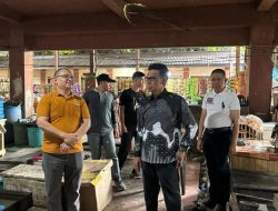 Kunjungi Pasar Kandangan, Wakil Bupati HSS Komitmen Tingkatkan Fasilitas