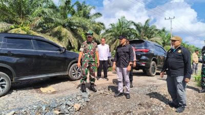 Bupati Pulang Pisau & Dandim 1011/KLK Tinjau Perbaikan Ruas Jalan Maliku-Bantanan