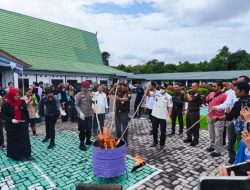 Bupati H Ahmad Rifa’i Hadiri Pemusnahan Barang Bukti oleh Kejari Pulang Pisau