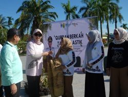 Kurban Berkah Tanpa Plastik, Pemko Banjarmasin Distribusikan Bakul Organik ke Panitia Kurban