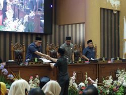 Pemandangan Umum Fraksi terhadap Raperda LPj APBD Tanah Bumbu TA 2024