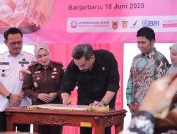 Simbol Kebangkitan UMKM Kalsel, Menteri Resmikan Toko Mama Khas Banjar