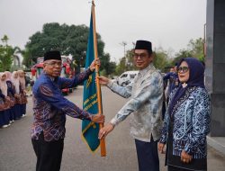 Pemkab Balangan Lepas Kafilah MTQ ke-36, Siapkan Hadiah Umrah untuk Para Juara