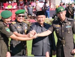 Mayor Arif Resmi Jabat Danyonif 621 Manuntung, Bupati HST Harapkan Sinergitas