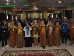 Ketua TP PKK HST Mama Deden Resmikan Bimtek Penyuluhan Keamanan Pangan bagi Pelaku IRT