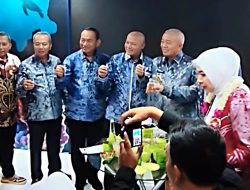 Gubernur Kalsel H. Muhidin Terkesan Ekstrak Albumin