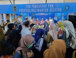 Hj. Fathul Jannah Jadi ‘Duta Dadakan’ UMKM di Kalsel Expo 2025