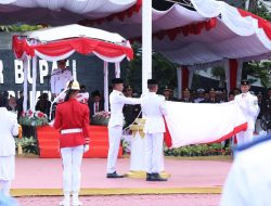 Upacara Penurunan Bendera HUT RI ke-80 di Tanah Bumbu Berlangsung Khidmat dan Tertib