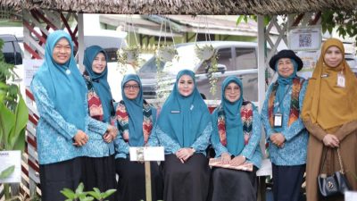 Mama Deden Dorong TP PKK HST Manfaatkan Tanaman Obat Keluarga